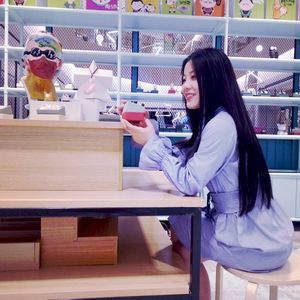 Meet your Posher, Li